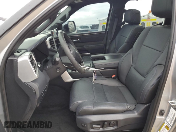 2024 Toyota Tundra Platinum Hybrid z VIN 5TFNC5EC1RX004561, wystawiony jako Copart lot #51779355 z przebiegiem 11 255 mil mil oraz Szkoda całkowita • Salvage title. Historia ofert i sprzedaży dostępna na DreamBid. Obrazek 7.