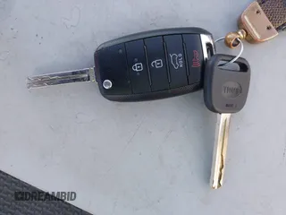 2016 Kia Soul z VIN KNDJN2A29G7324874, wystawiony jako IAAI lot #41835148 z przebiegiem 126 456 mil mil oraz . Historia ofert i sprzedaży dostępna na DreamBid. Obrazek 11.
