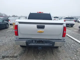 2012 Chevrolet Silverado 1500 LT with VIN 1GCRKSE76CZ133798, listed as a IAAI auction lot 41483292 with 157,877 mi miles. Bid and sale history available at carsss.com. Image 17.