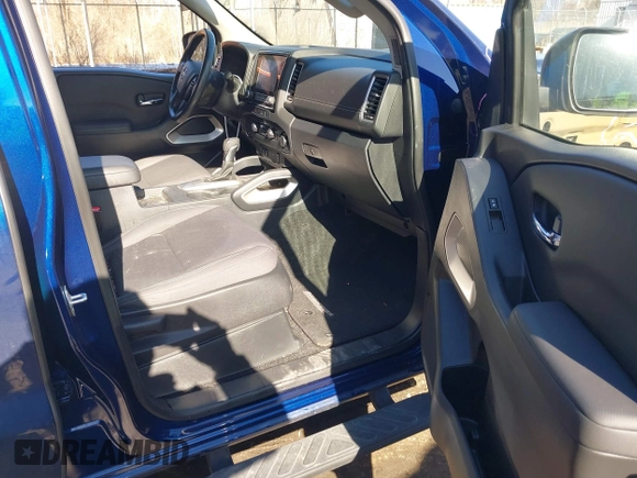 2022 Nissan Frontier SV z VIN 1N6ED1EJ6NN641551, wystawiony jako IAAI lot #41395093 z przebiegiem 61 796 mil mil oraz . Historia ofert i sprzedaży dostępna na DreamBid. Obrazek 5.