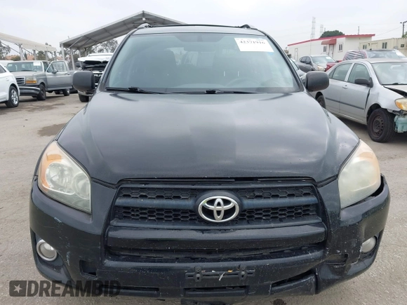 2012 Toyota RAV4 Sport z VIN 2T3WF4DV6CW141256, wystawiony jako IAAI lot #42371916 z przebiegiem 106 081 mil mil oraz . Historia ofert i sprzedaży dostępna na DreamBid. Obrazek 12.