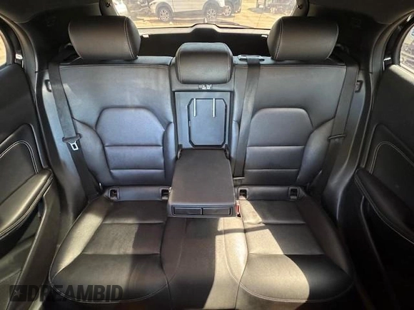 2018 Mercedes-Benz GLA 250 z VIN WDCTG4EB3JJ450631, wystawiony jako Copart lot #55705955 z przebiegiem 92 384 mil mil oraz Nie do naprawy • Non repairable. Historia ofert i sprzedaży dostępna na DreamBid. Obrazek 10.