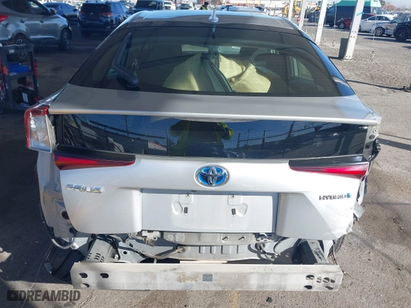 2019 Toyota Prius L Eco with VIN JTDKARFU3K3082893, listed as a IAAI auction lot 41370727 with 217,582 mi miles. Bid and sale history available at carsss.com. Image 17.