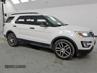 2017 Ford Explorer Sport z VIN 1FM5K8GT3HGB90065, wystawiony jako Copart lot #60733585 z przebiegiem 159 347 mil mil oraz Czysty tytuł • Clean title. Historia ofert i sprzedaży dostępna na DreamBid. Obrazek 4.