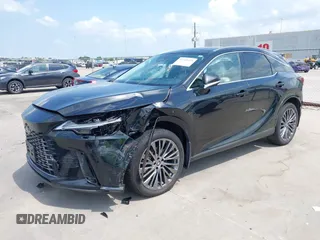 2024 Lexus RX 450h+ Luxury z VIN JTJCJMGA2R2011919, wystawiony jako IAAI lot #42341635 z przebiegiem 28 688 mil mil oraz . Historia ofert i sprzedaży dostępna na DreamBid. Obrazek 17.