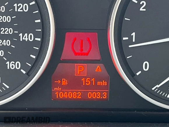 2011 BMW X5 35i with VIN 5UXZV4C58BL401755, listed as a Copart auction lot 49190535 with 104,082 mi miles and Clean Title. Bid and sale history available at carsss.com. Image 8.