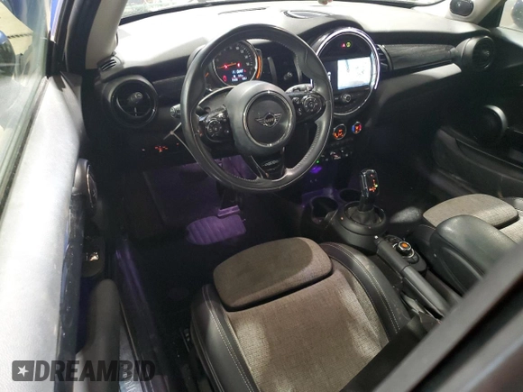 2020 MINI Hardtop Cooper with VIN WMWXR3C05L2L52899, listed as a Copart auction lot 46406985 with 81,038 mi miles and Salvage title. Bid and sale history available at DreamBid. Image 8.