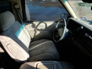 1997 GMC Yukon with VIN 1GKEK13R0VJ710179, listed as a Copart auction lot 81374234 with 186,257 mi miles and Salvage Title. Bid and sale history available at carsss.com. Image 7.