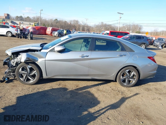 2023 Hyundai Elantra SEL z VIN 5NPLS4AG8PH118207, wystawiony jako IAAI lot #41339008 z przebiegiem 13 181 mil mil oraz . Historia ofert i sprzedaży dostępna na DreamBid. Obrazek 14.
