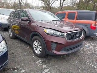 2020 Kia Sorento LX V6 with VIN 5XYPG4A53LG632551, listed as a IAAI auction lot 41878365 with 149,708 mi miles. Bid and sale history available at carsss.com. Image 1.
