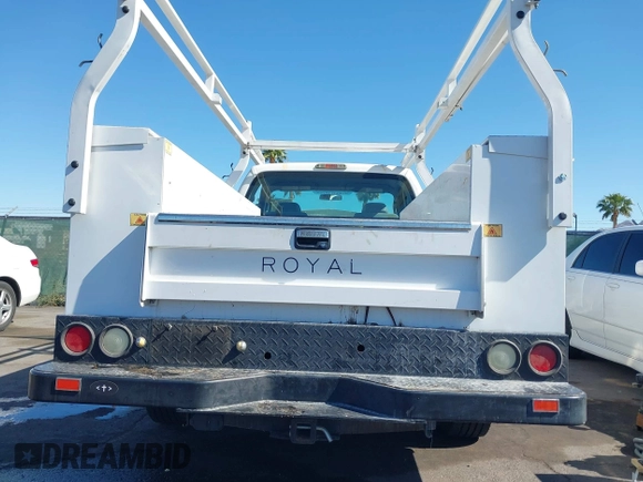 2015 Ford F-250 XL with VIN 1FDBF2A64FEB00678, listed as a IAAI auction lot 42239611 with 108,040 mi miles and . Bid and sale history available at DreamBid. Image 16.