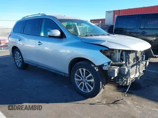 2014 Nissan Pathfinder SV with VIN 5N1AR2MM7EC629047, listed as a IAAI auction lot 41323422 with 155,280 mi miles. Bid and sale history available at carsss.com. Image 1.