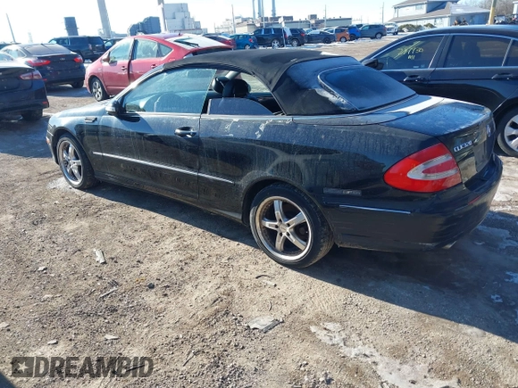 2004 Mercedes-Benz CLK 320 z VIN WDBTK65G34T016762, wystawiony jako IAAI lot #41430662 z przebiegiem Nie podano mil oraz . Historia ofert i sprzedaży dostępna na DreamBid. Obrazek 3.