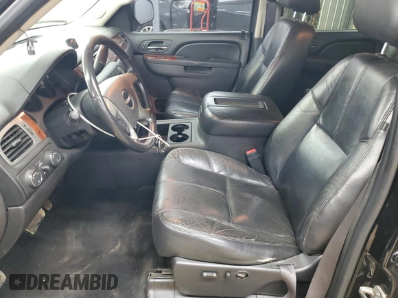 2011 GMC Sierra 1500 SLT z VIN 3GTP2WE33BG392727, wystawiony jako Copart lot #49671005 z przebiegiem 176 803 mil mil oraz Szkoda całkowita • Salvage title. Historia ofert i sprzedaży dostępna na DreamBid. Obrazek 7.