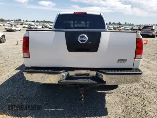 2004 Nissan Titan SE z VIN 1N6AA06A54N529628, wystawiony jako Copart lot #61020005 z przebiegiem 258 224 mil mil oraz Czysty tytuł • Clean title. Historia ofert i sprzedaży dostępna na DreamBid. Obrazek 6.