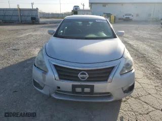 2013 Nissan Altima 2.5 S with VIN 1N4AL3AP3DN451043, listed as a Copart auction lot 47131895 with 252,431 mi miles and Salvage Title. Bid and sale history available at carsss.com. Image 5.