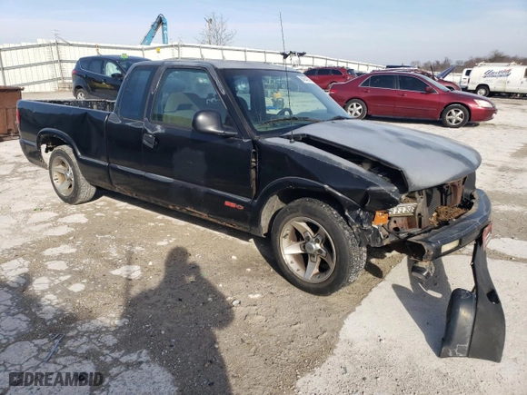 1994 Chevrolet S-10 LS with VIN 1GCCS1945RK167930, listed as a Copart auction lot 84844094 with 192,187 mi miles and Salvage Title. Bid and sale history available at carsss.com. Image 4.