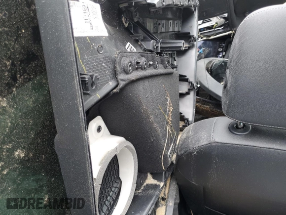 2024 Volkswagen Tiguan SE R-Line Black with VIN 3VV8B7AX4RM175123, listed as a Copart auction lot 53745675 with Not provided miles and Salvage title. Bid and sale history available at DreamBid. Image 8.