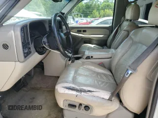 2002 Chevrolet Tahoe LT with VIN 1GNEC13Z92J335338, listed as a Copart auction lot 56715805 with 332,986 mi miles and Salvage title. Bid and sale history available at DreamBid. Image 7.