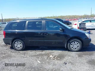 2014 Kia Sedona LX with VIN KNDMG4C71E6579260, listed as a IAAI auction lot 41985403 with 93,523 mi miles. Bid and sale history available at carsss.com. Image 13.