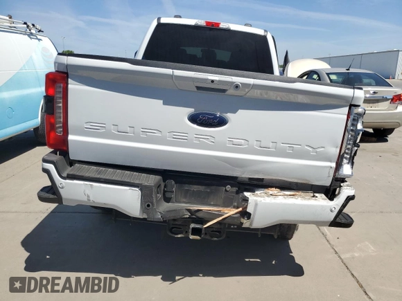 2023 Ford F-250 XL z VIN 1FT8W2BT5PEE05143, wystawiony jako Copart lot #56432335 z przebiegiem 20 742 mil mil oraz Szkoda całkowita • Salvage title. Historia ofert i sprzedaży dostępna na DreamBid. Obrazek 6.