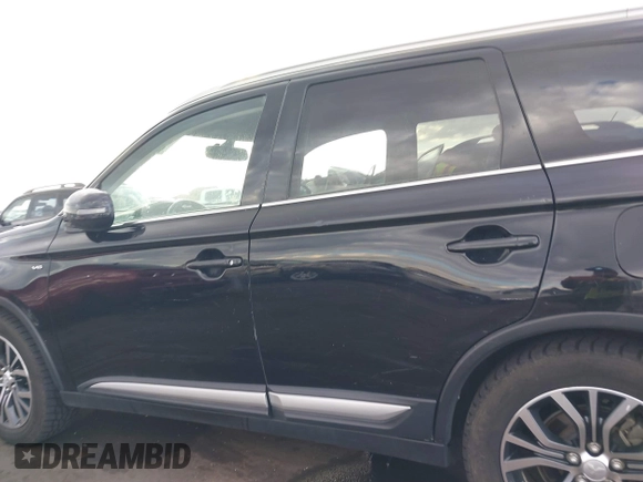 2016 Mitsubishi Outlander GT with VIN JA4JZ4AX0GZ033187, listed as a IAAI auction lot 41356040 with 100,462 mi miles and . Bid and sale history available at DreamBid. Image 15.