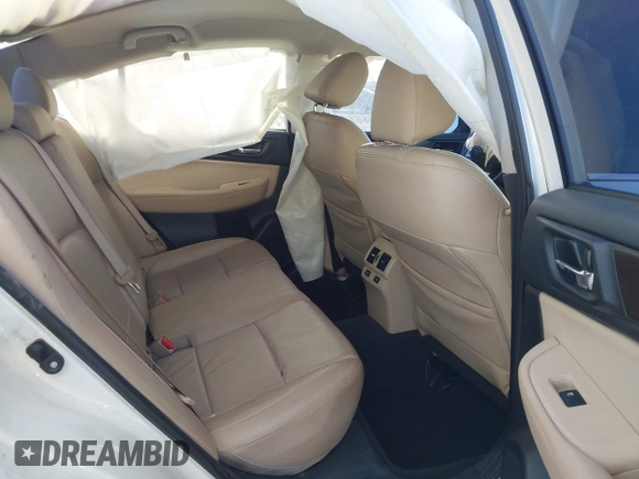 2015 Subaru Legacy 2.5i Limited with VIN 4S3BNBJ62F3062127, listed as a IAAI auction lot 41777626 with 190,091 mi miles. Bid and sale history available at carsss.com. Image 8.