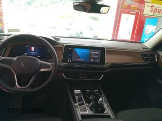 2024 Volkswagen Atlas SE with VIN 1V2HR2CA7RC565025, listed as a IAAI auction lot 42845044 with 25,080 mi miles and . Bid and sale history available at DreamBid. Image 9.