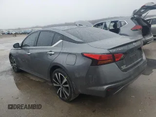 2019 Nissan Altima 2.5 Platinum with VIN 1N4BL4FW6KC193796, listed as a Copart auction lot 86391614 with 121,335 mi miles and Salvage Title. Bid and sale history available at carsss.com. Image 2.