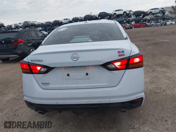 2024 Nissan Altima 2.5 SR with VIN 1N4BL4CV1RN320660, listed as a IAAI auction lot 41875580 with 26,230 mi miles. Bid and sale history available at carsss.com. Image 17.