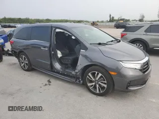 2024 Honda Odyssey Touring z VIN 5FNRL6H85RB016317, wystawiony jako Copart lot #59483565 z przebiegiem 17 351 mil mil oraz Nie do naprawy • Non repairable. Historia ofert i sprzedaży dostępna na DreamBid. Obrazek 4.