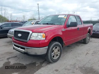 2008 Ford F-150 XLT with VIN 1FTPX14V88FA88276, listed as a IAAI auction lot 42059951 with 191,581 mi miles. Bid and sale history available at carsss.com. Image 2.