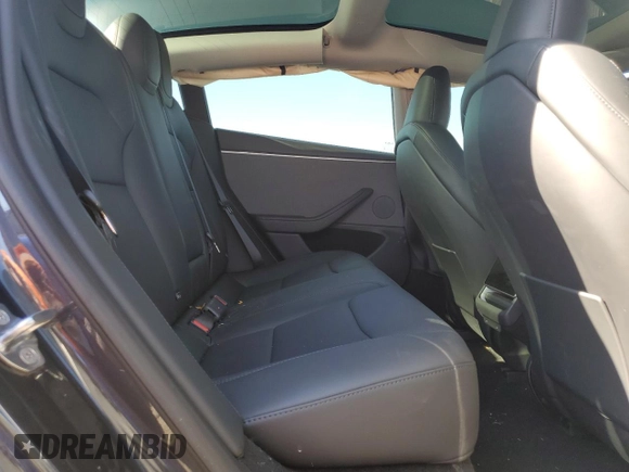 2025 Tesla Model 3 Long Range with VIN 5YJ3E1EA1SF878806, listed as a Copart auction lot 50427005 with 9,790 mi miles and Salvage Title. Bid and sale history available at DreamBid. Image 10.
