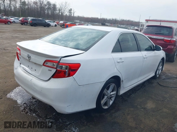 2014 Toyota Camry L with VIN 4T1BF1FK7EU816821, listed as a IAAI auction lot 41825230 with 121,382 mi miles. Bid and sale history available at carsss.com. Image 4.