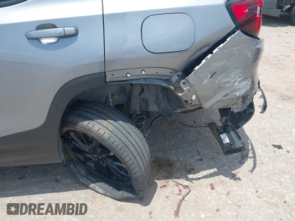 2023 GMC Terrain SLE z VIN 3GKALMEG9PL247978, wystawiony jako IAAI lot #42412636 z przebiegiem 30 353 mil mil oraz . Historia ofert i sprzedaży dostępna na DreamBid. Obrazek 6.