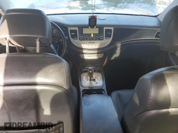 2013 Hyundai Genesis 3.8L with VIN KMHGC4DD0DU210490, listed as a Copart auction lot 73828394 with 0 mi miles and Non Repairable. Bid and sale history available at carsss.com. Image 8.