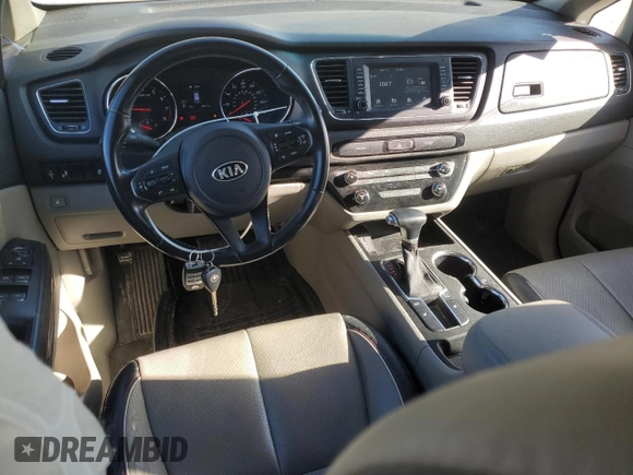 2020 Kia Sedona LX with VIN KNDMB5C10L6642216, listed as a Copart auction lot 84122934 with 92,017 mi miles and Salvage Title. Bid and sale history available at carsss.com. Image 8.