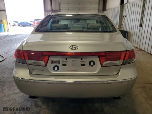 2010 Hyundai Azera GLS with VIN KMHFC4DD7AA473519, listed as a Copart auction lot 71422234 with 120,080 mi miles and Salvage Title. Bid and sale history available at carsss.com. Image 6.