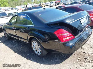 2007 Mercedes-Benz S-Class 5.5L V8 with VIN WDDNG86X97A090361, listed as a IAAI auction lot 41976832 with 210,763 mi miles. Bid and sale history available at carsss.com. Image 3.