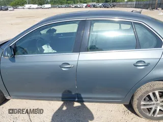 2006 Volkswagen Jetta 2.5L z VIN 3VWSF71K06M798437, wystawiony jako IAAI lot #42559453 z przebiegiem 169 485 mil mil oraz . Historia ofert i sprzedaży dostępna na DreamBid. Obrazek 15.