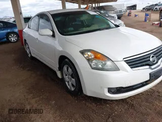 2008 Nissan Altima 2.5 SL with VIN 1N4AL21E18N498375, listed as a IAAI auction lot 41777207 with 160,102 mi miles. Bid and sale history available at carsss.com. Image 1.