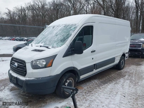 2015 Ford Transit Van with VIN 1FTBW2CM0FKA39962, listed as a IAAI auction lot 41370832 with NaN miles. Bid and sale history available at carsss.com. Image 2.