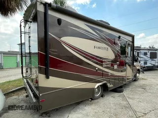 2016 Mercedes-Benz Sprinter Chassis with VIN WDAPF4CC3G9690846, listed as a Copart auction lot 68153644 with Not Provided miles. Bid and sale history available at carsss.com. Image 4.