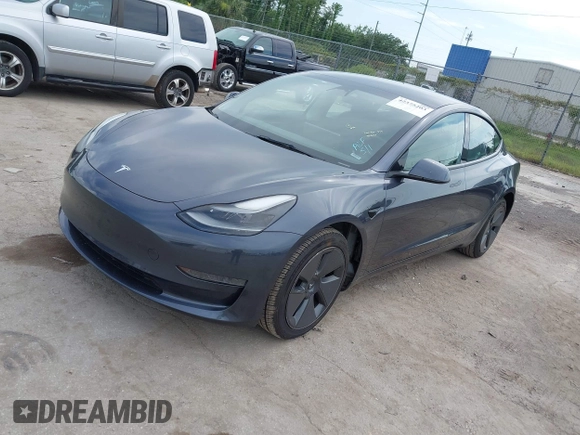 2023 Tesla Model 3 z VIN 5YJ3E1EA6PF435672, wystawiony jako IAAI lot #42375203 z przebiegiem 30 688 mil mil oraz . Historia ofert i sprzedaży dostępna na DreamBid. Obrazek 20.