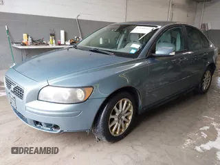 2005 Volvo S40 z VIN YV1MS382352109304, wystawiony jako IAAI lot #42340165 z przebiegiem 223 065 mil mil oraz . Historia ofert i sprzedaży dostępna na DreamBid. Obrazek 2.