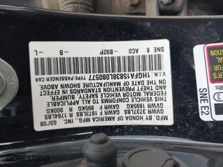 2008 Honda Civic Sdn EX with VIN 1HGFA15838L080577, listed as a IAAI auction lot 41743000 with 173,642 mi miles. Bid and sale history available at carsss.com. Image 9.