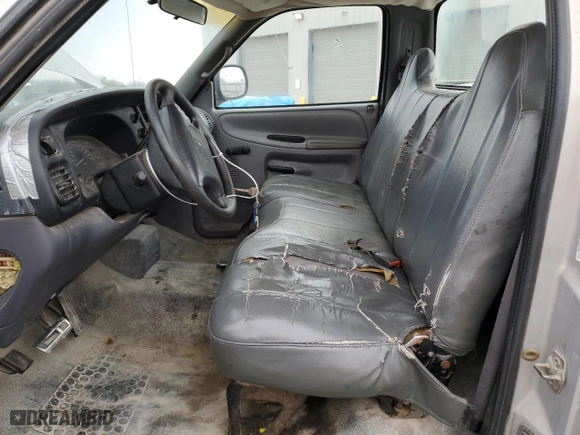 2001 Dodge Ram 1500 Work Special with VIN 1B7HC16X01S748130, listed as a Copart auction lot 48901625 with 35,235 mi miles and Clean Title. Bid and sale history available at carsss.com. Image 7.
