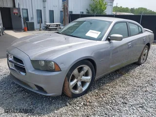 2014 Dodge Charger RT Plus with VIN 2C3CDXCT4EH220586, listed as a IAAI auction lot 42044918 with 199,304 mi miles. Bid and sale history available at carsss.com. Image 17.