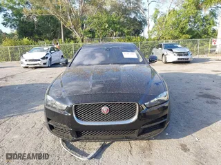 2018 Jaguar XE 25t with VIN SAJAR4FX7JCP35484, listed as a IAAI auction lot 41312008 with 1 mi miles. Bid and sale history available at carsss.com. Image 12.