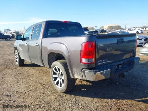 2011 GMC Sierra 1500 SLE with VIN 3GTP1VE03BG256407, listed as a IAAI auction lot 41318454 with 149,342 mi miles. Bid and sale history available at carsss.com. Image 3.